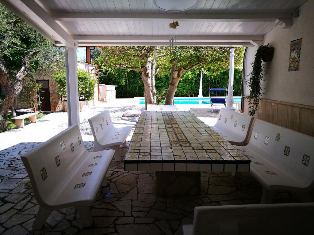 Villa Iris Castellana Grotte Dış mekan fotoğraf